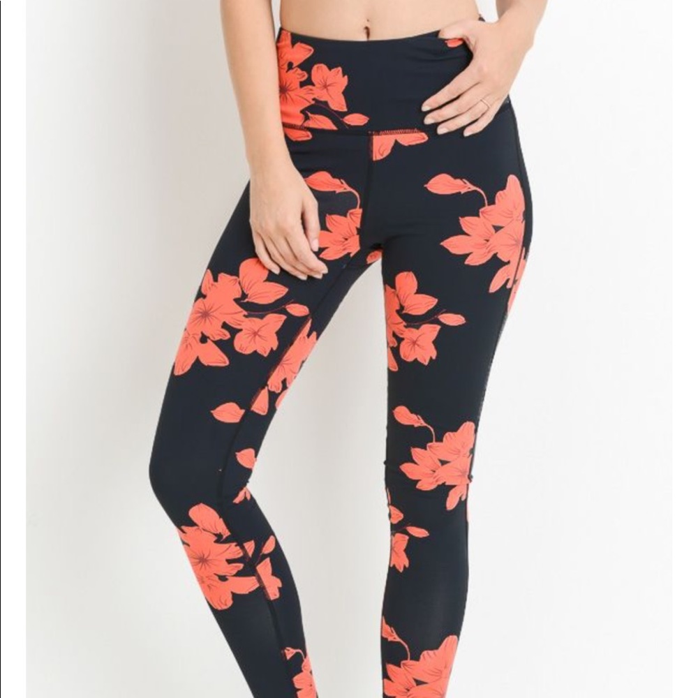 🏷SALE! Highwaist floral leggings!